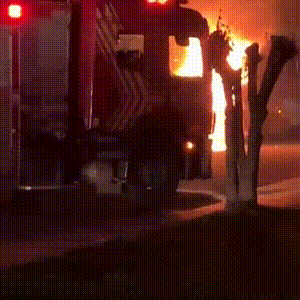 &Ocirc;nibus sem passageiros pega fogo na regi&atilde;o do Coronel Antonino