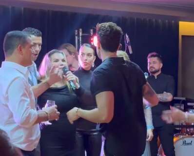 Pela 2&ordf; vez, Luan Santana canta em festa privada de Cristiano Ronaldo 