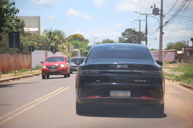 Montadora que desbanca Tesla no mundo lidera carros el&eacute;tricos em MS