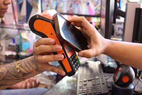 Voc&ecirc; est&aacute; come&ccedil;ando o ano endividado? Participe da enquete 