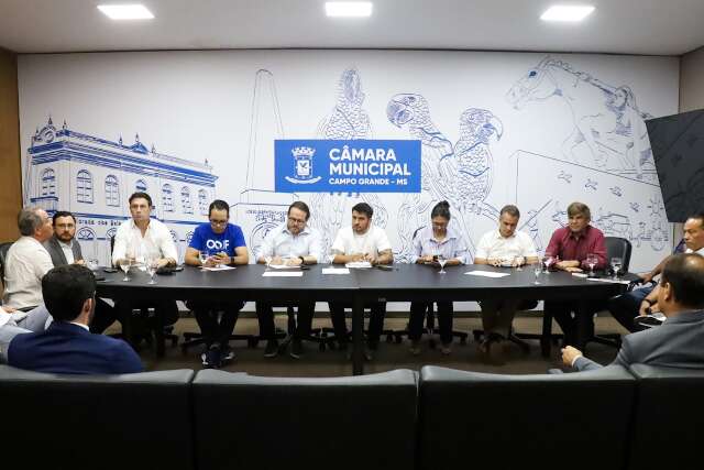 C&acirc;mara aponta excessos e prop&otilde;e discuss&atilde;o para suspender cobran&ccedil;a do IPTU