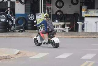 PM fará blitz para orientar donos de ciclomotores sobre CNH e emplacamento PM fará blitz para orientar donos de ciclomotores sobre CNH e emplacamento