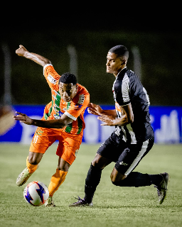 Naviraiense perde para o Athletic e segue sob press&atilde;o na Copinha