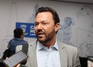 Ag&ecirc;ncia de regula&ccedil;&atilde;o exige troca de 197 &ocirc;nibus e amea&ccedil;a multar Cons&oacute;rcio