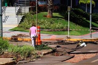 Trecho da Rachid Neder deve ser recapeado a partir de amanh&atilde;, prev&ecirc; secretaria