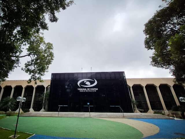 TCE tamb&eacute;m questiona prefeitura sobre valores do IPTU