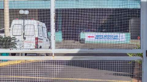 Beb&ecirc; &eacute; internada com fraturas e pais alegam excesso de for&ccedil;a em massagem