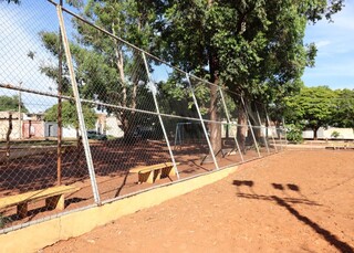 Quadras de areia em pra&ccedil;a p&uacute;blica revelam talentos do v&ocirc;lei de praia em MS