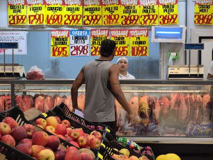 Valor da cesta b&aacute;sica cai na Capital, mas ainda consome 55% do sal&aacute;rio m&iacute;nimo