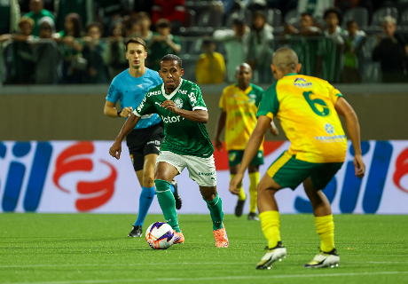 Copinha tem sequ&ecirc;ncia com jogos de Fluminense, Palmeiras e Gr&ecirc;mio