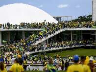 Lula veta projeto que reduziria penas para envolvidos nos ataques do 8/1