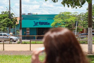 Renata come&ccedil;ou com lanche e hoje &eacute; quase dona de pra&ccedil;a do Coophasul