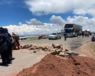 Sonho de chegar a Machu Picchu &eacute; interrompido por bloqueios na Bol&iacute;via