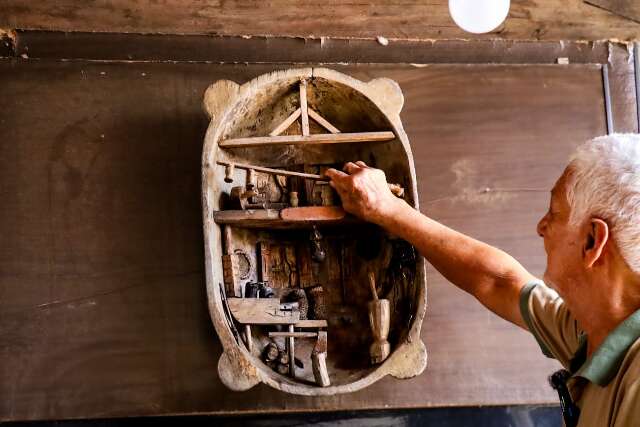 H&aacute; mais de 50 anos, Elp&iacute;dio faz ranchinhos dentro de gamela r&uacute;stica