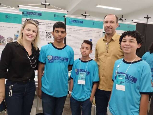 Estudantes da periferia aprendem a fazer Ci&ecirc;ncia valorizando plantas medicinais