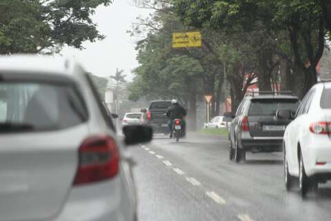 Chuva volta a Campo Grande com alerta de tempestade e ventos de at&eacute; 60 km/h