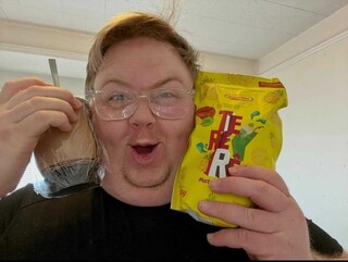 Americano ganha kit terer&eacute;, mas toma bebida com suco de ma&ccedil;&atilde;