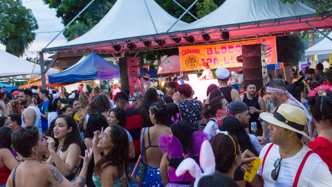 Pr&eacute;-carnaval e museu do videogame s&atilde;o op&ccedil;&otilde;es de 'rol&ecirc;' neste s&aacute;bado 