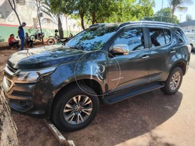 Parana&iacute;ba abre leil&atilde;o de motos a caminh&otilde;es, com lances iniciais de R$ 100