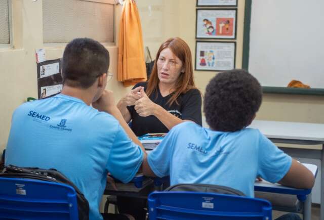 Decis&atilde;o suspende sele&ccedil;&atilde;o para assistente educacional inclusivo 