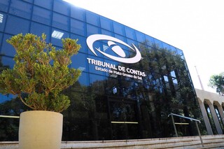 TCE &ldquo;fatia&rdquo; transpar&ecirc;ncia e paga extra a conselheiro que n&atilde;o trabalha h&aacute; 3 anos