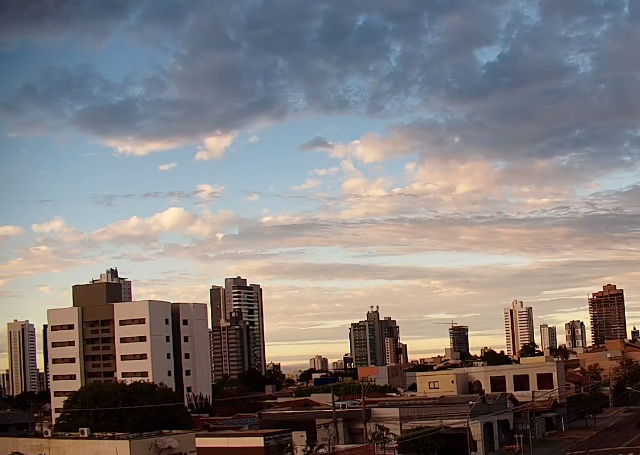 Calor, umidade e alerta para temporais marcam o in&iacute;cio da semana em MS