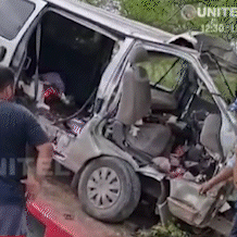 Parentes pedem doa&ccedil;&atilde;o de 12 caix&otilde;es ap&oacute;s mortes em van dirigida por garoto