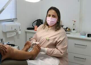 Da varanda de casa &agrave; cl&iacute;nica: casal transforma dor em cuidado no bairro