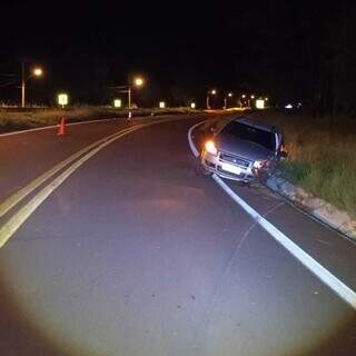 Impacto arremessa motorista para fora do carro e comerciante morre em rodovia