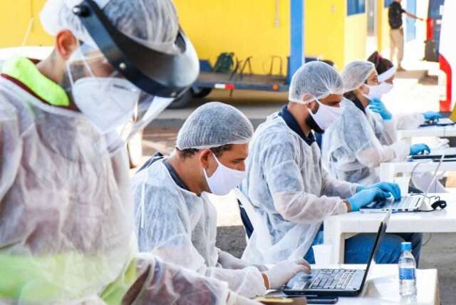 Lei autoriza pagamento de benef&iacute;cios retroativos a servidor afetado na pandemia