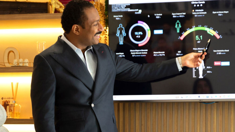 Emagrecimento saud&aacute;vel exige organiza&ccedil;&atilde;o e n&atilde;o medidas extremas, defende m&eacute;dico