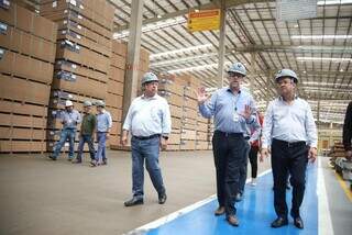 Estado investe R$ 14,7 milh&otilde;es em escolas, asfalto e saneamento em &Aacute;gua Clara