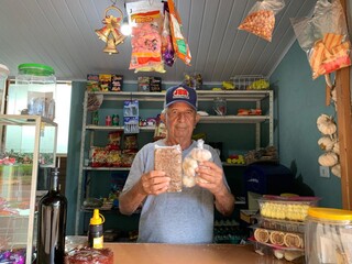 Sem a farda, Ram&atilde;o investiu no alho argentino na cal&ccedil;ada de casa 