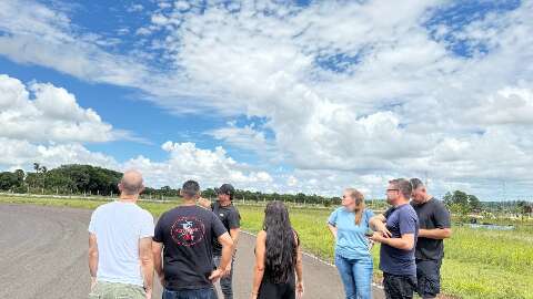 Produtora vistoria aut&oacute;dromo de Campo Grande para show do Guns N' Roses 