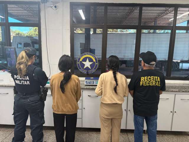 Jovens bolivianas s&atilde;o presas transportando 204 c&aacute;psulas de coca&iacute;na no est&ocirc;mago
