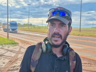 Drenagem no Noroeste vai pôr fim a alagamentos na João Arinos, diz secretário Drenagem no Noroeste vai pôr fim a alagamentos na João Arinos, diz secretário