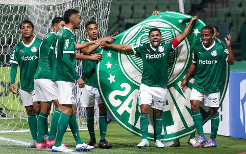 Copinha define oitavas com vit&oacute;ria do Palmeiras ap&oacute;s 26 p&ecirc;naltis