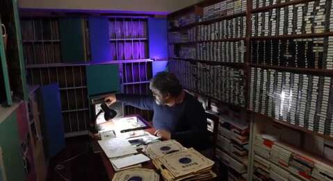 Guido junta discos bolivianos h&aacute; 13 anos, mas embolia "amea&ccedil;a" cole&ccedil;&atilde;o 