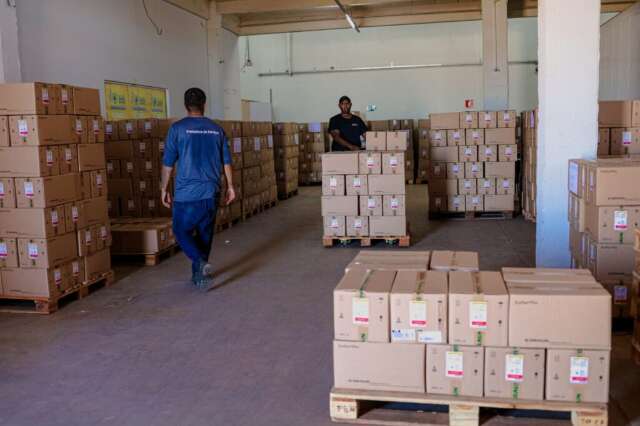 Rede Municipal de Sa&uacute;de recebe novos lotes de medicamentos e insumos