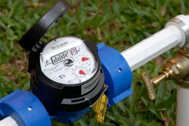 Lei pro&iacute;be corte de &aacute;gua em casas com pessoas doentes e acamadas na Capital