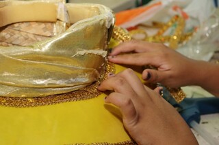 Entre penas e samba, Vila Carvalho transforma desfile em alerta ambiental