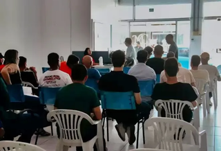 Funcion&aacute;rios demitidos com fechamento de agroind&uacute;stria ser&atilde;o realocados