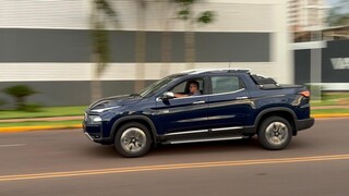 Teste: Fiat Toro 2026 com motor diesel de 200 cv evolui em conforto e consumo