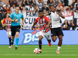 Corinthians arranca empate contra S&atilde;o Paulo com gol de Breno Bidon no fim
