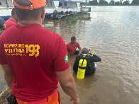 Irm&atilde;os se afogam em rio e adolescente de 17 anos morre