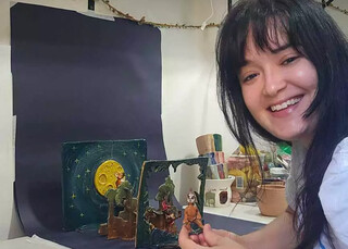 Artista transforma m&uacute;sica de Ney Matogrosso em clipe de cer&acirc;mica