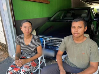 Cratera em via do Jardim Canguru cresce a cada chuva e preocupa moradores