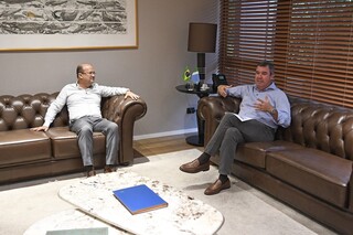 Riedel reassume Estado para &uacute;ltimo ano do mandato