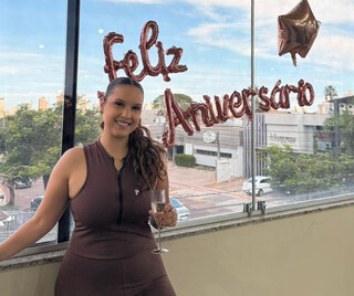 Rhandra trocou festa de anivers&aacute;rio por aul&atilde;o de pilates com amigas
