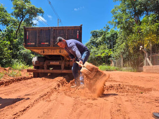 Juiz manda prefeitura fazer plano para recuperar estrada no Ch&aacute;cara dos Poderes